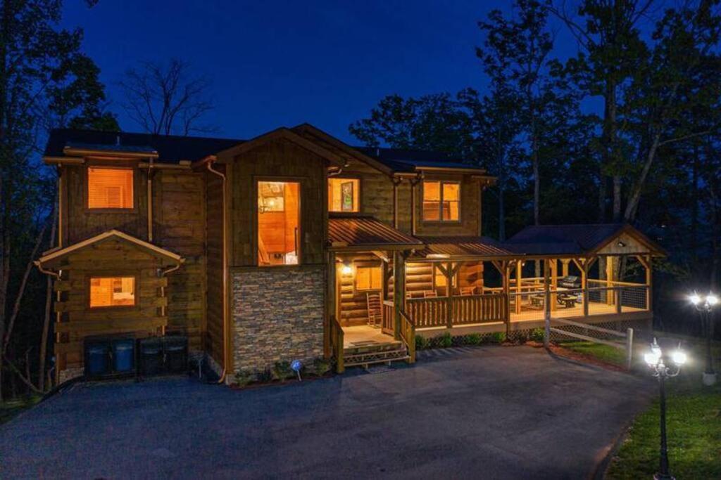 The Appalachian - Your Pigeon Forge Dream Cabin Севьервилл Экстерьер фото
